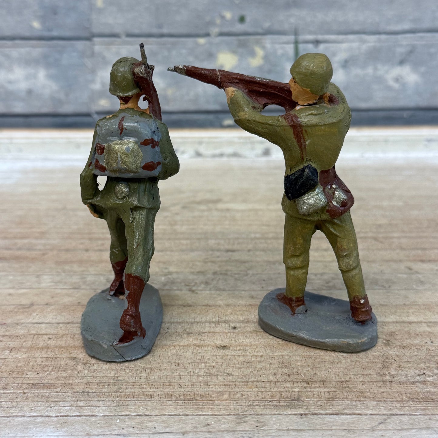 Toy Soldier Figurines, Set of 16