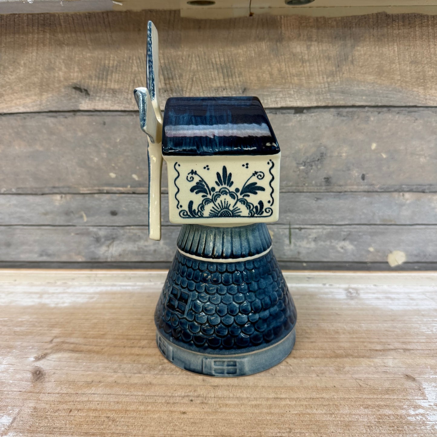 Blauw Delfts Hand Painted Ceramic Windmill Music Box, 1980s