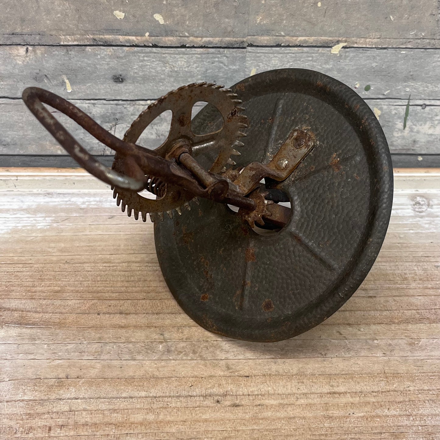 A&J Ekco USA Hand Crank Beater with Bowl Cover