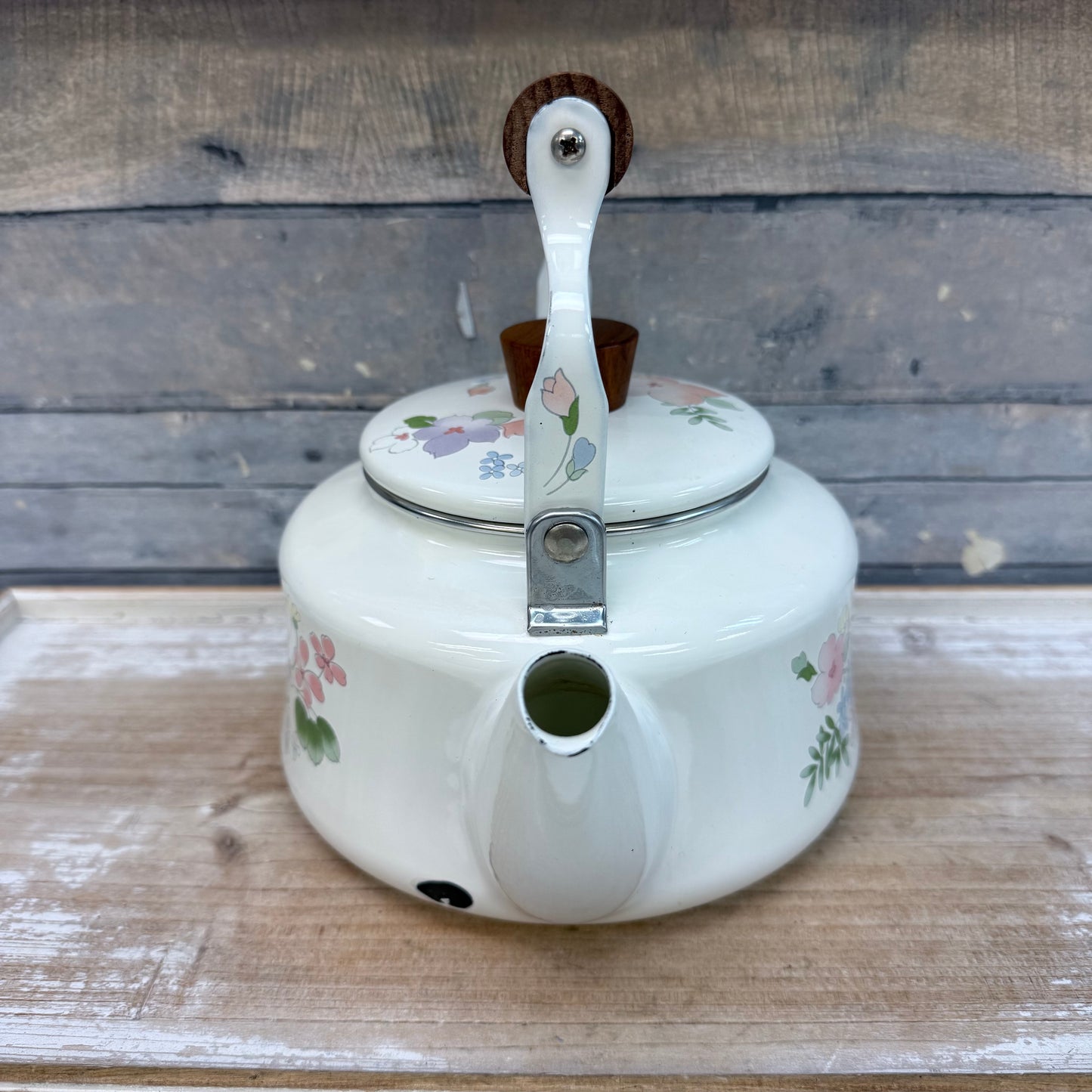 Kobë Kettle Enameled Tea Kettle