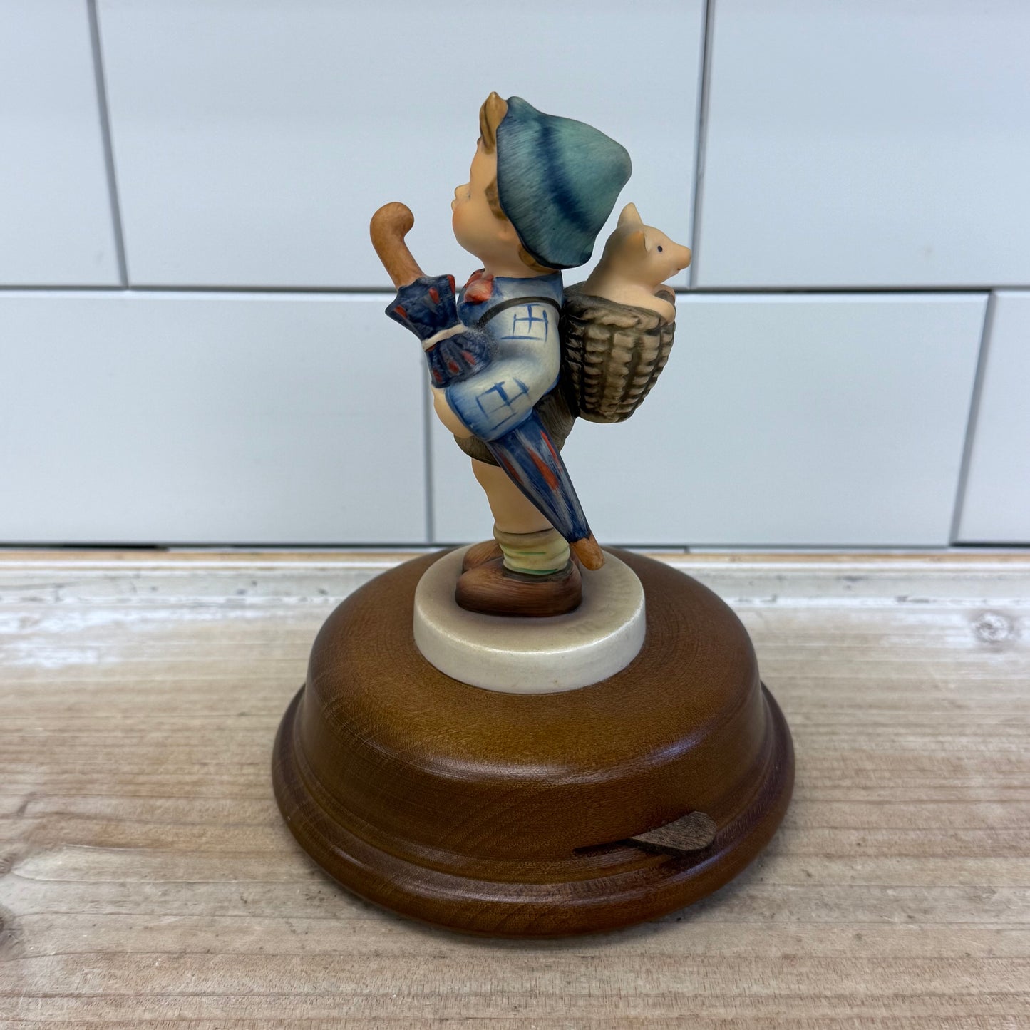Goebel Hummel Reuge Home From Market Figurine Rotating Music Box