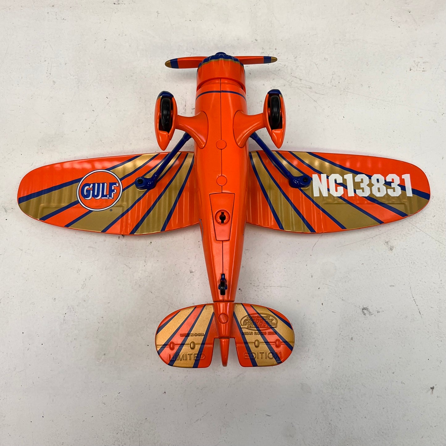 Gearbox Limited Edition Gulf Stinson Reliant Die Cast Coin Bank, 1997