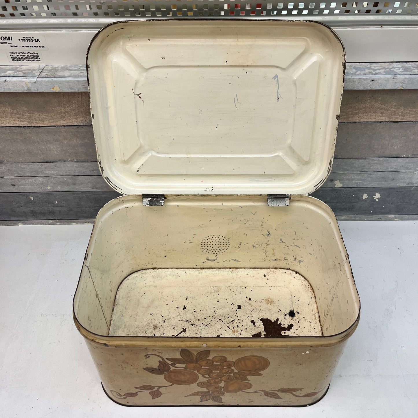 Decoware Metal Bread Box, 1950s
