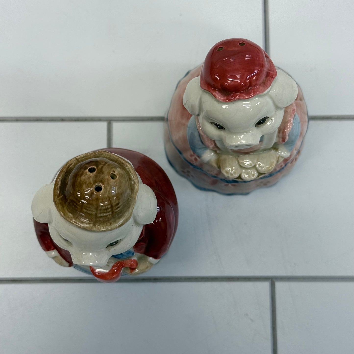 Otagiri Mr. & Mrs. Pig Ceramic Salt & Pepper Set