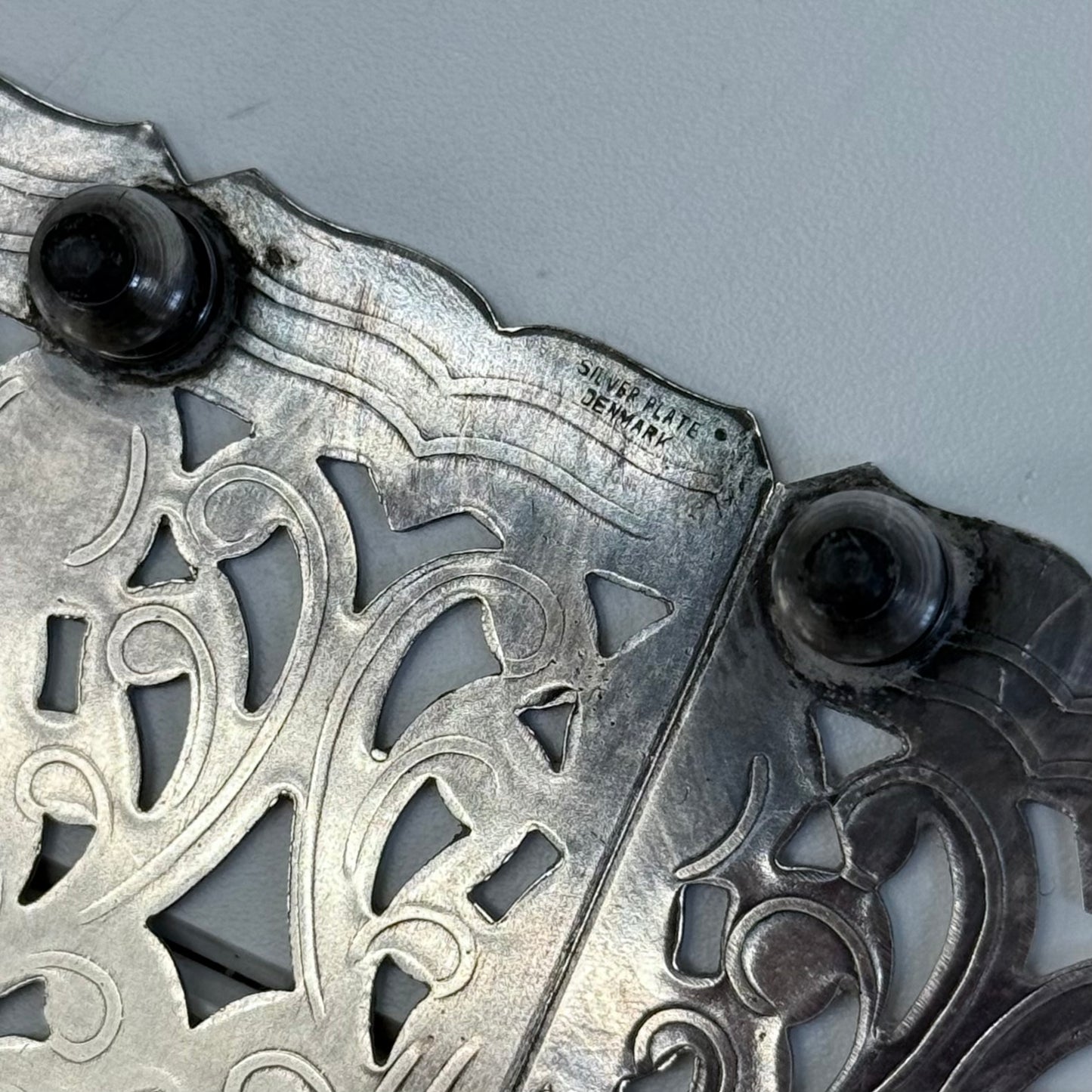 Trivet Hot Plate, Expandable Pierced Silver Plated