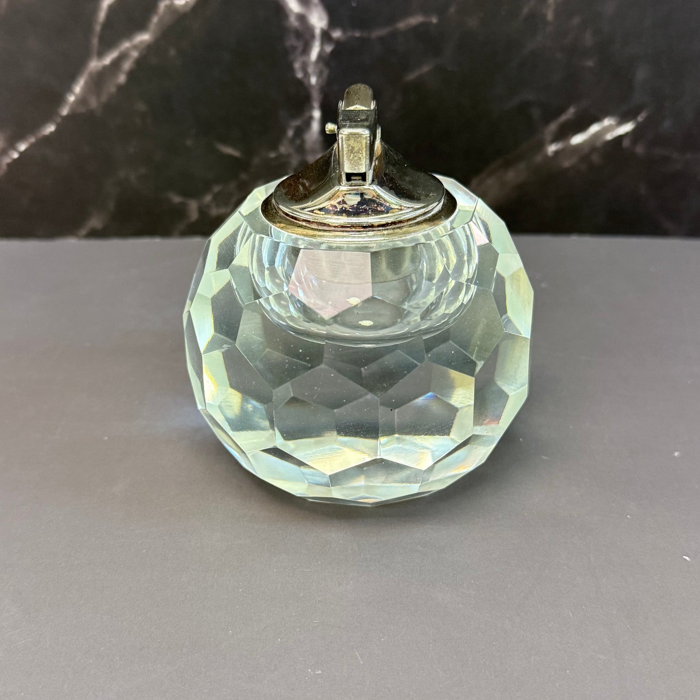 Post House Cut Crystal Table Lighter