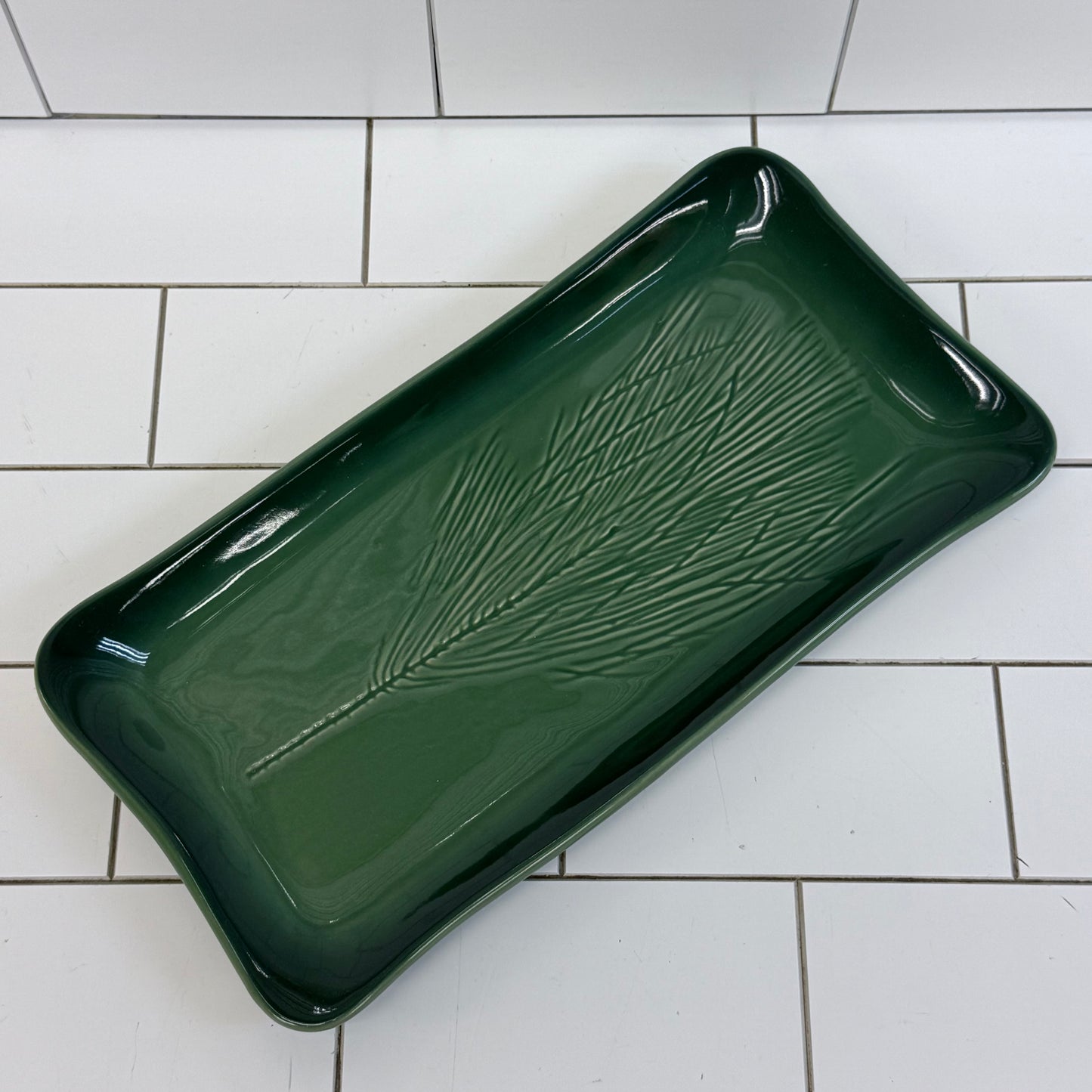 Southern Living Mt. Vernon Pine Sprig Tray Kay Wayne 2004