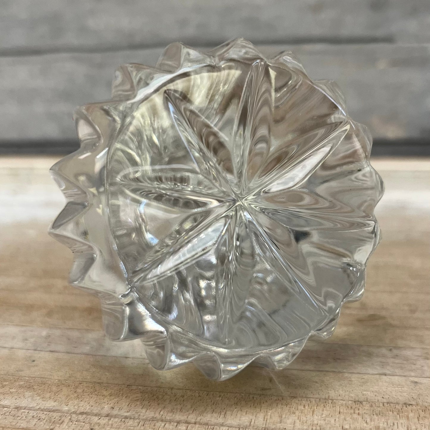 Bleikristall Beyer Cut Crystal Pear Paperweight