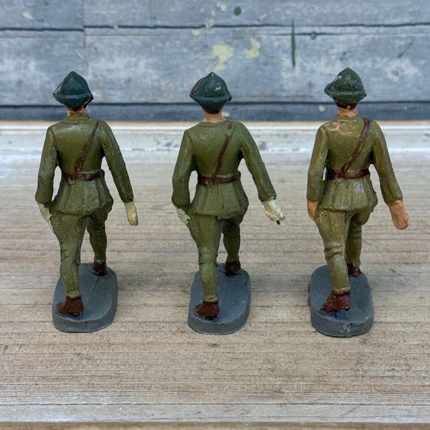 Toy Soldier Figurines, Set of 16