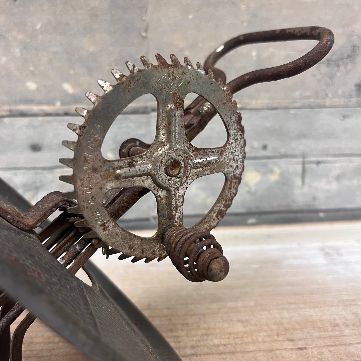 A&J Ekco USA Hand Crank Beater with Bowl Cover