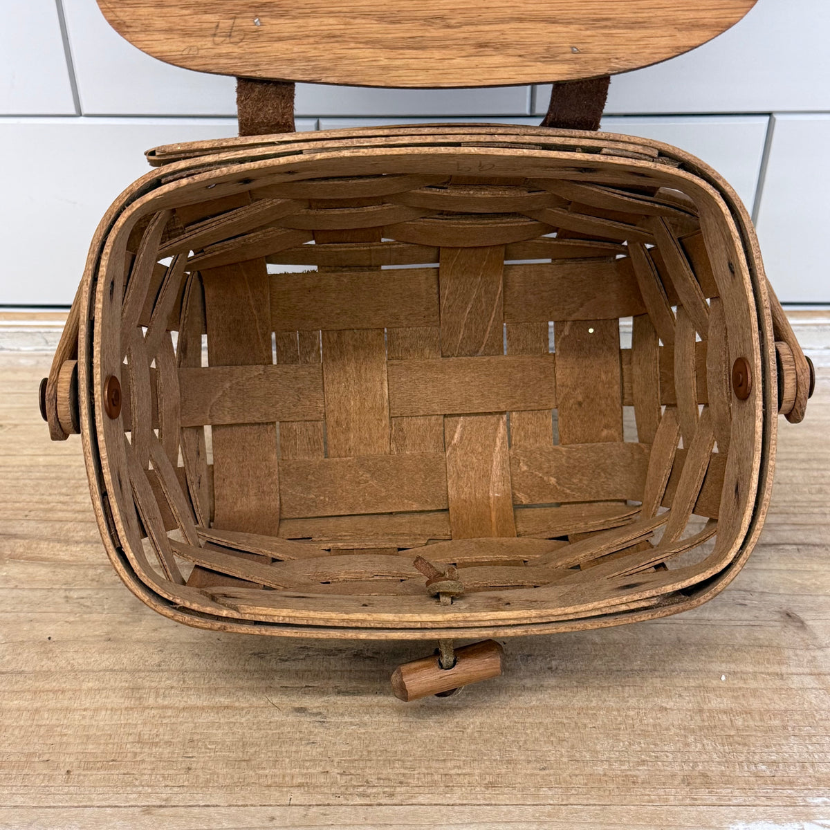 Longaberger Lidded Basket Folk Art Vintage 1986
