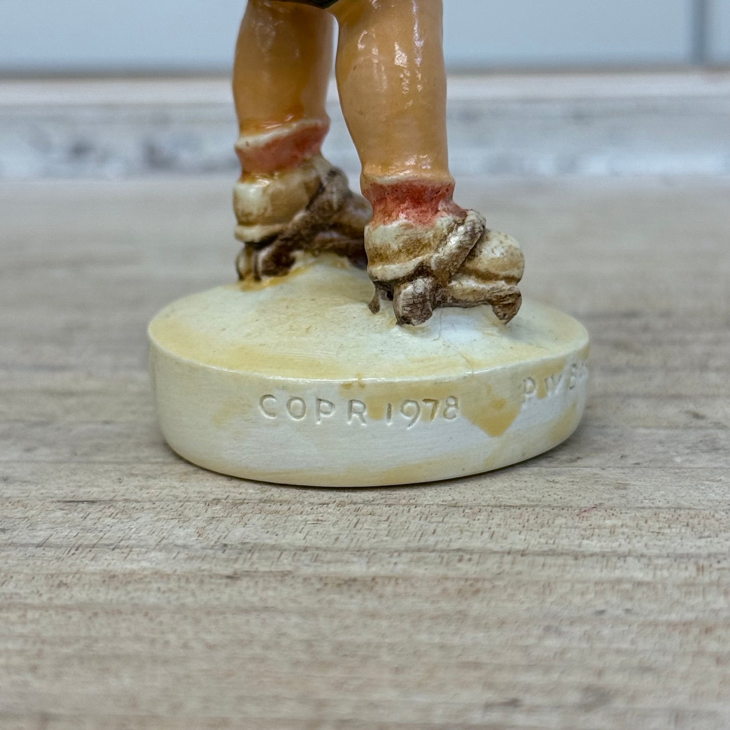 Sebastian Miniatures Sidewalk Days Figurine