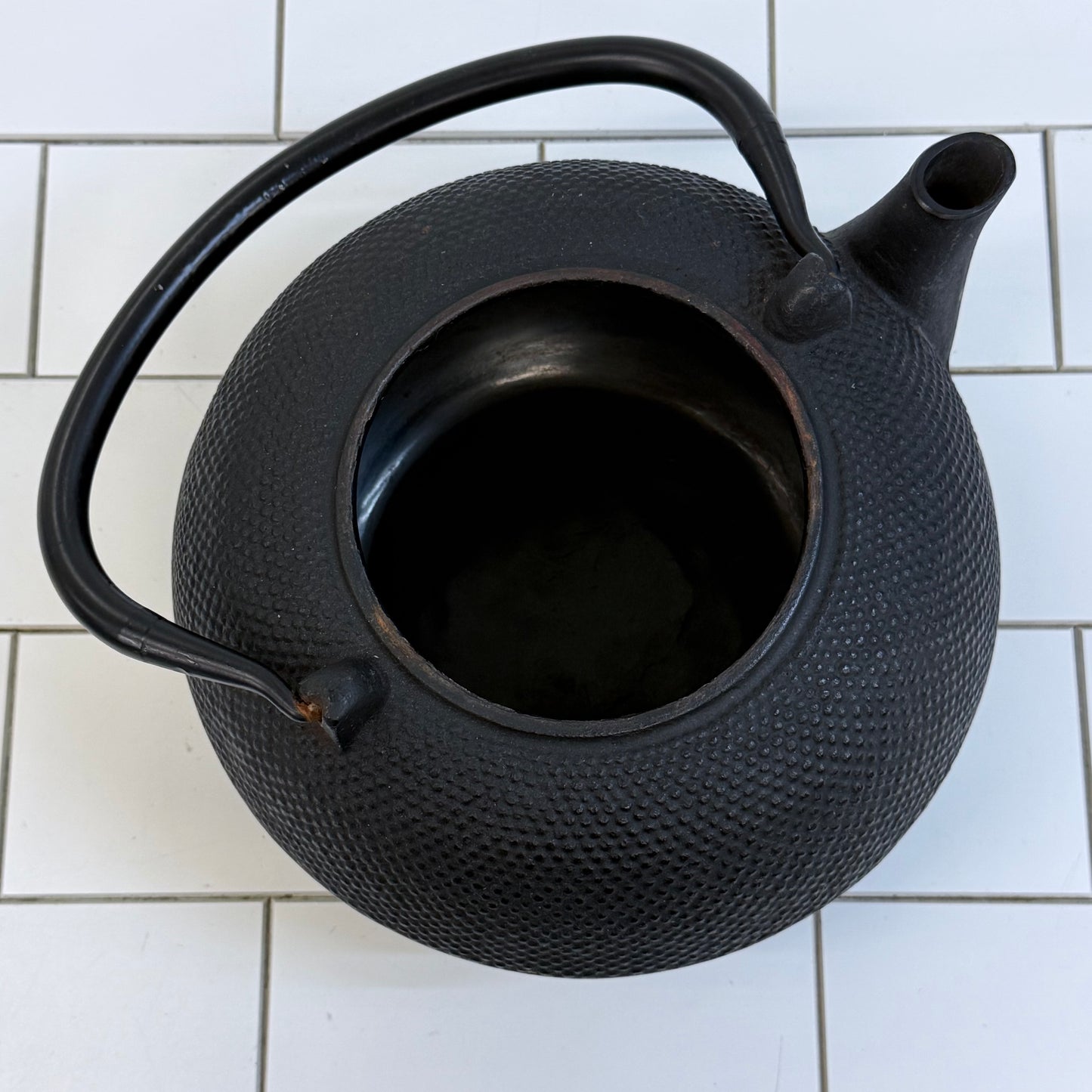 Cast Iron Tetsubin Style Hobnail Teapot Kettle