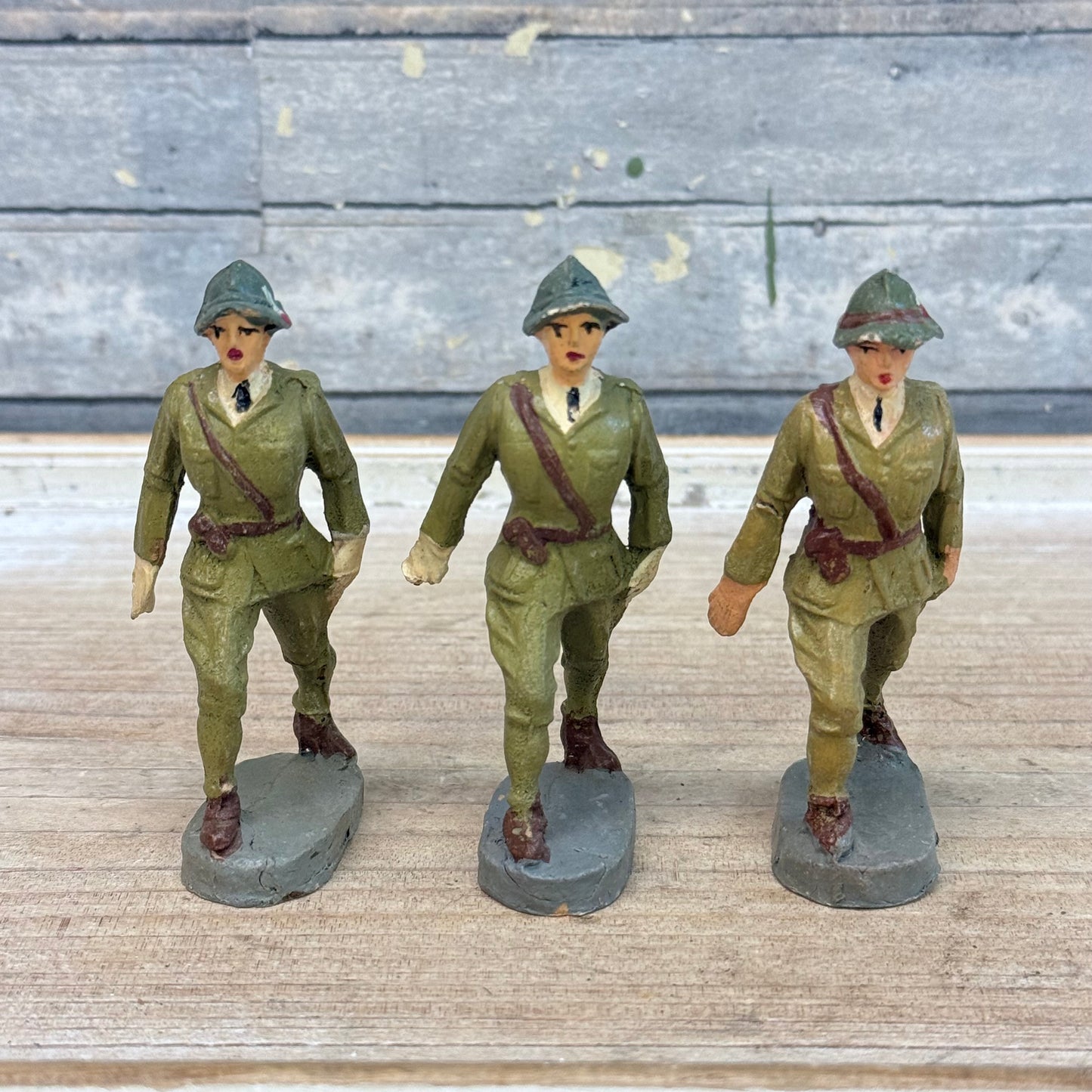 Toy Soldier Figurines, Set of 16
