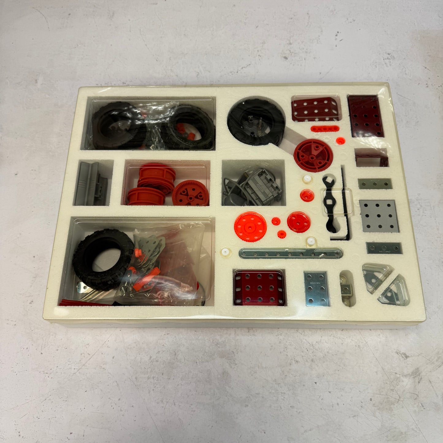 Erector Multimodels Constuction Kit, 2001