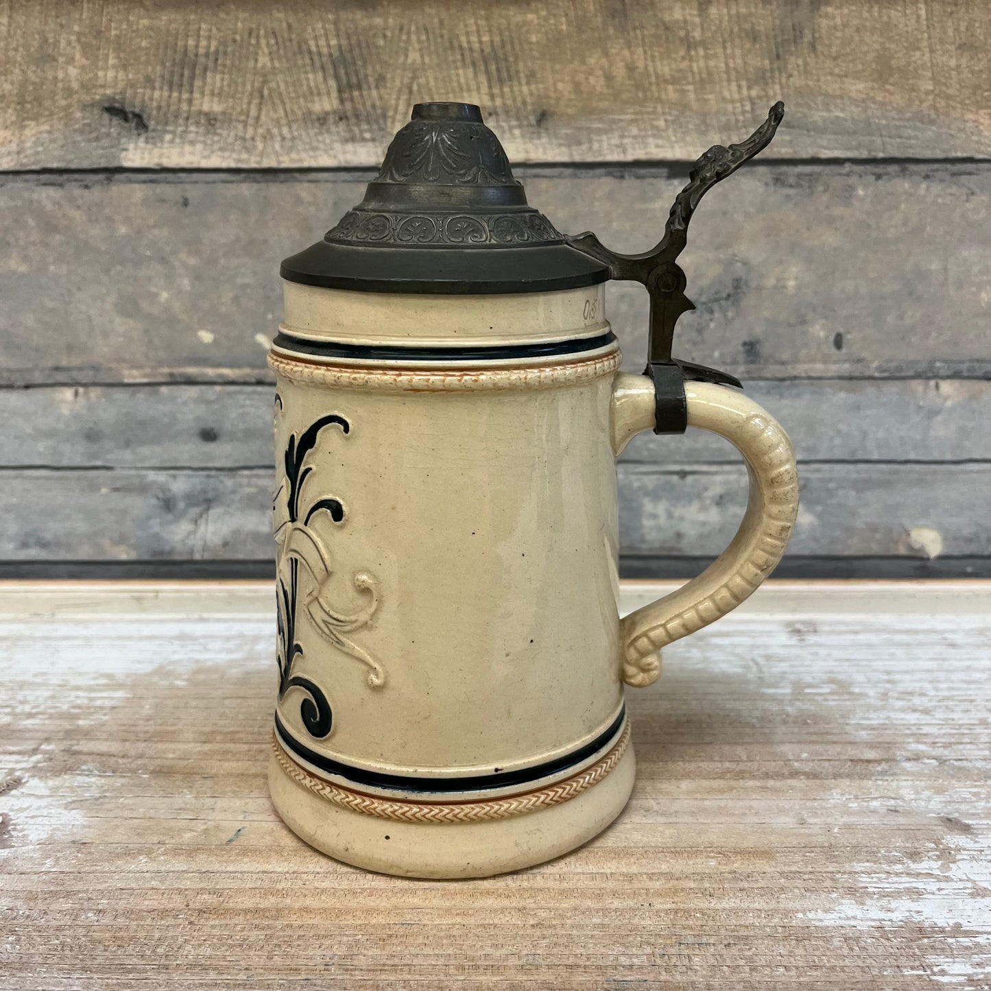 German Embossed Beer Stein, 0.5 Liter