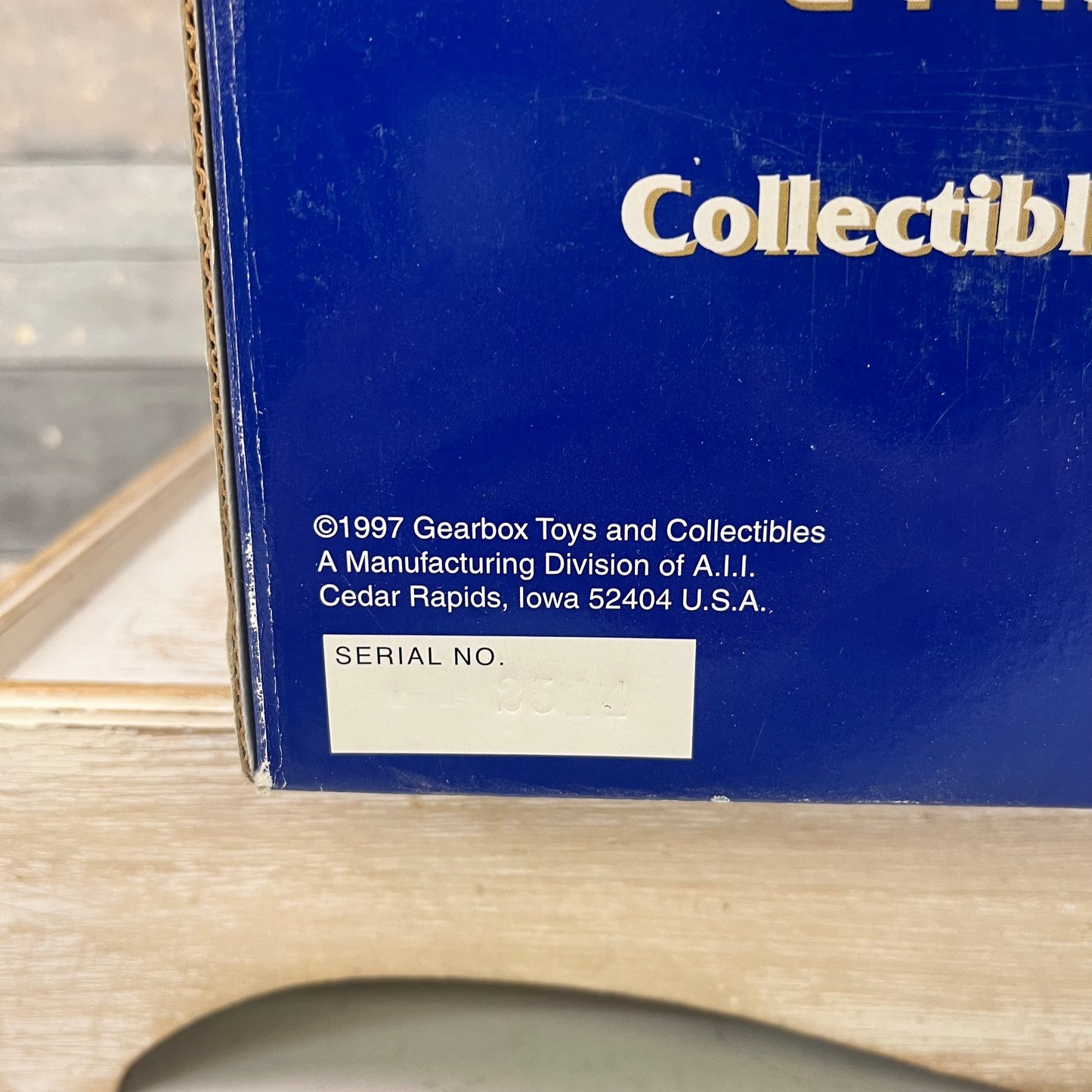 Gearbox Limited Edition Gulf Stinson Reliant Die Cast Coin Bank, 1997