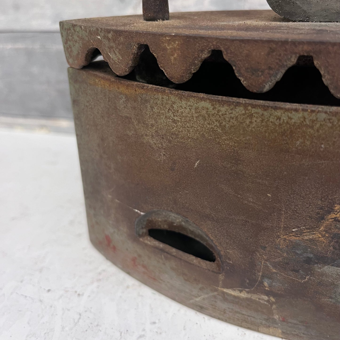 Cast Iron Charcoal Sad Iron