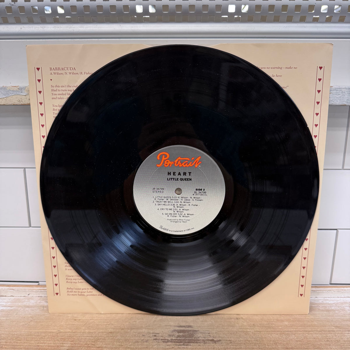 Heart Little Queen Vinyl Record, 1977 – Portrait JR 34799