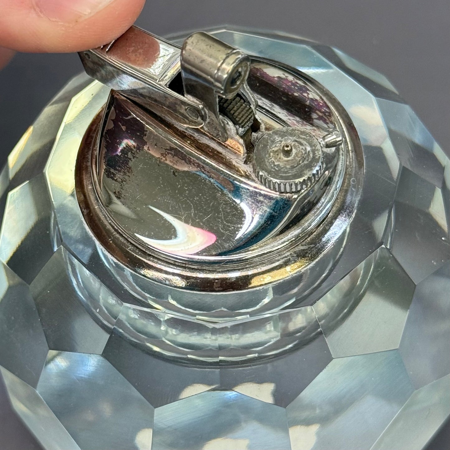 Post House Cut Crystal Table Lighter