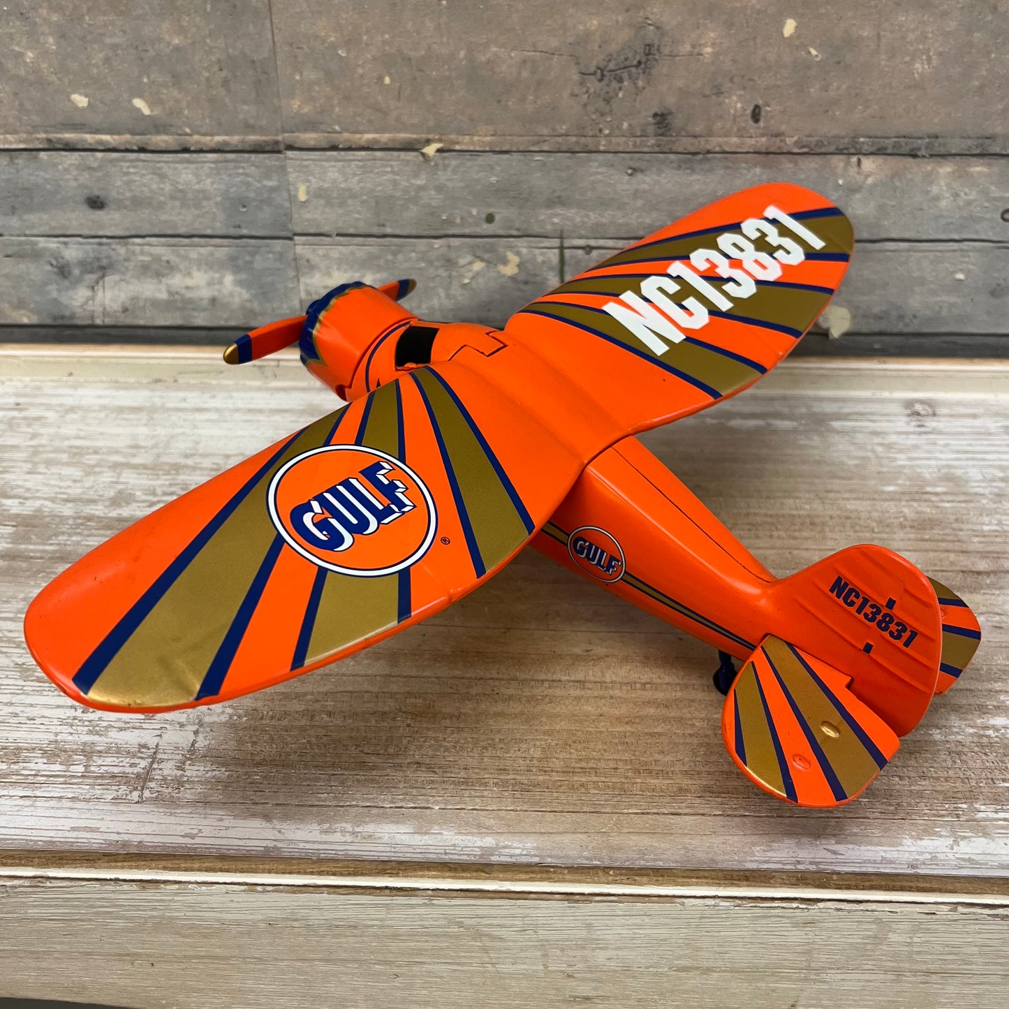 Gearbox Limited Edition Gulf Stinson Reliant Die Cast Coin Bank, 1997
