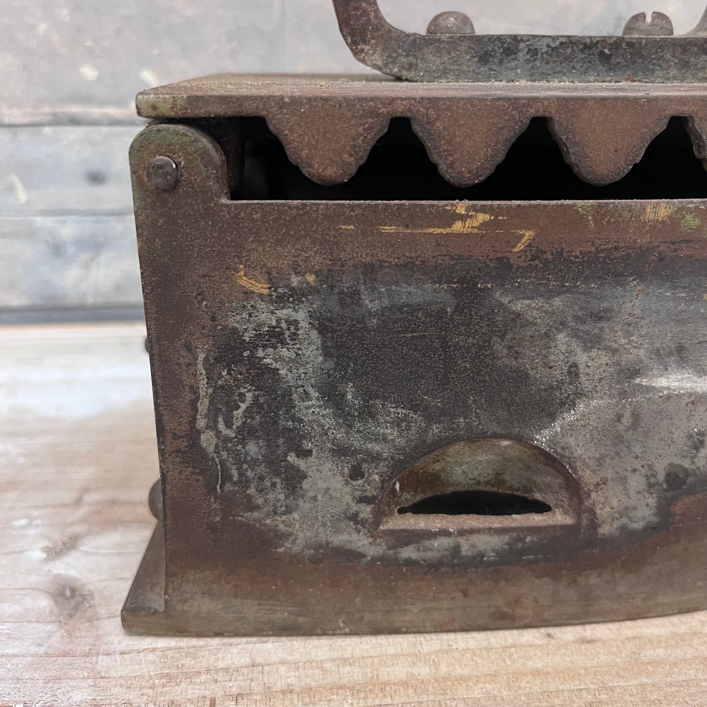 Cast Iron Charcoal Sad Iron