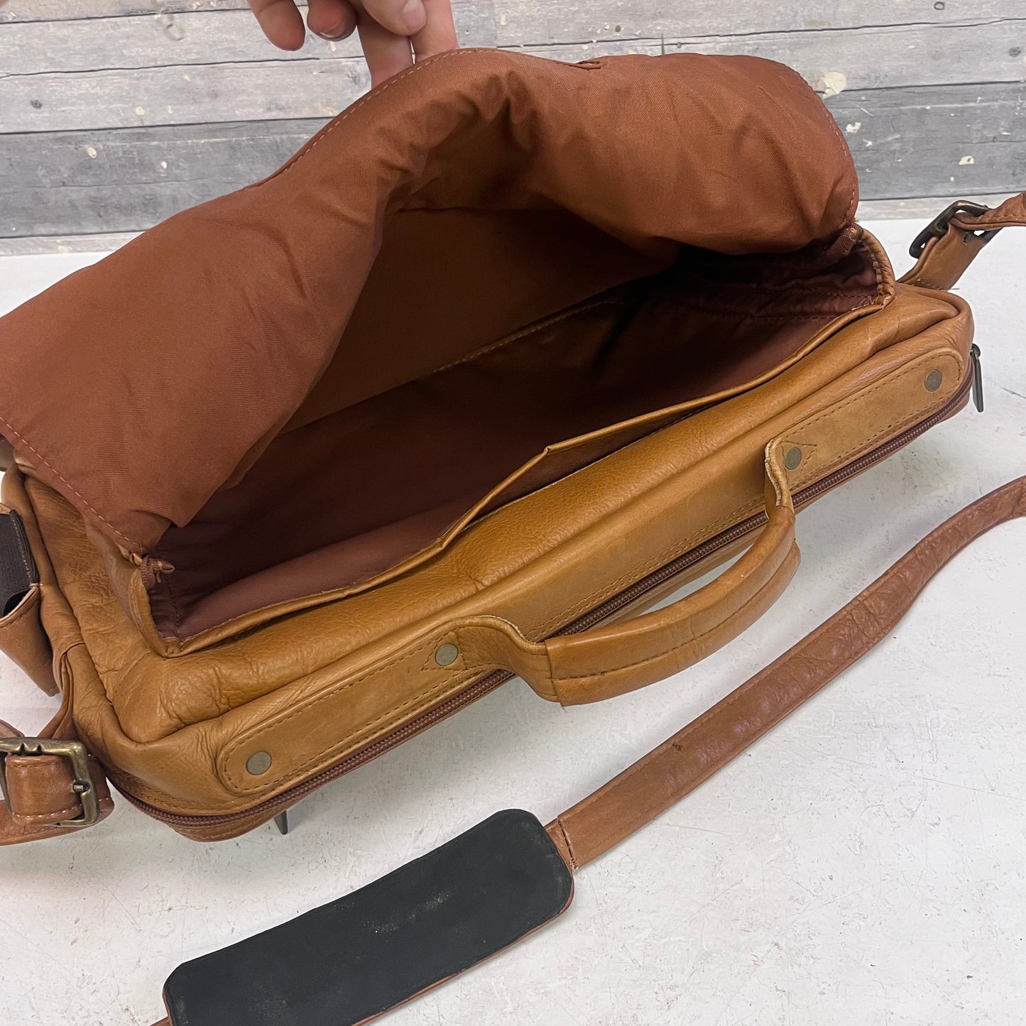 Columbian Leather Shoulder Briefcase Bag