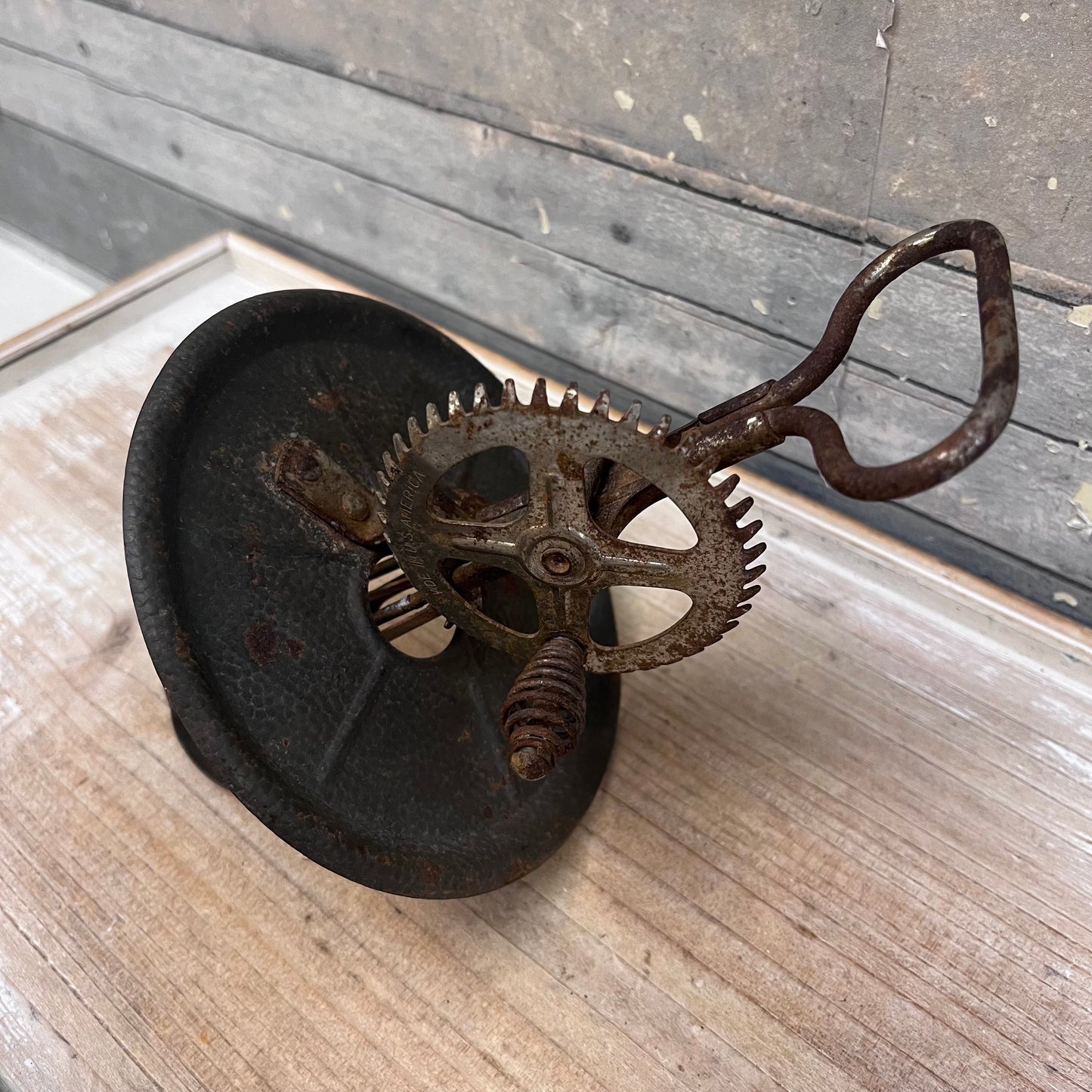 A&J Ekco USA Hand Crank Beater with Bowl Cover