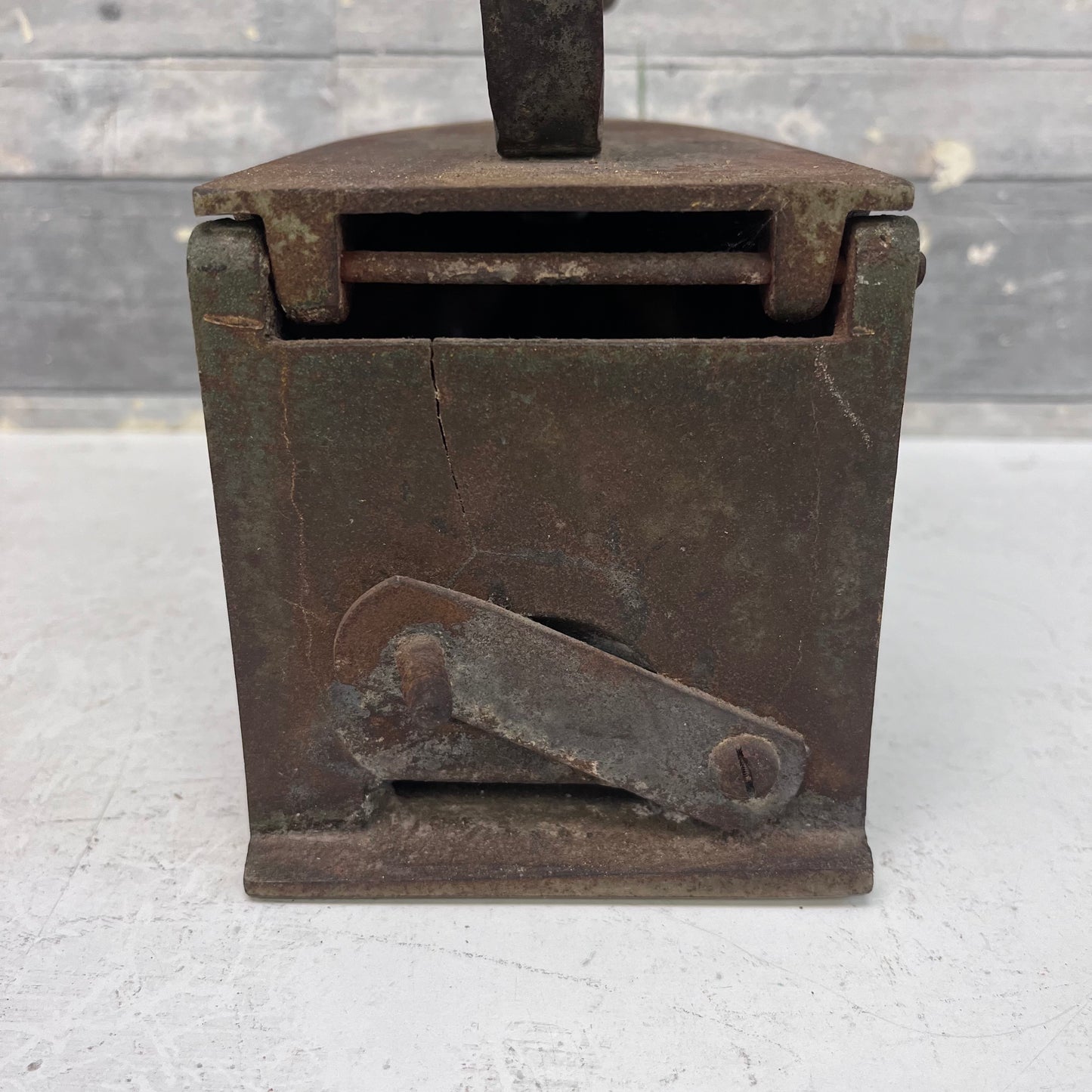 Cast Iron Charcoal Sad Iron