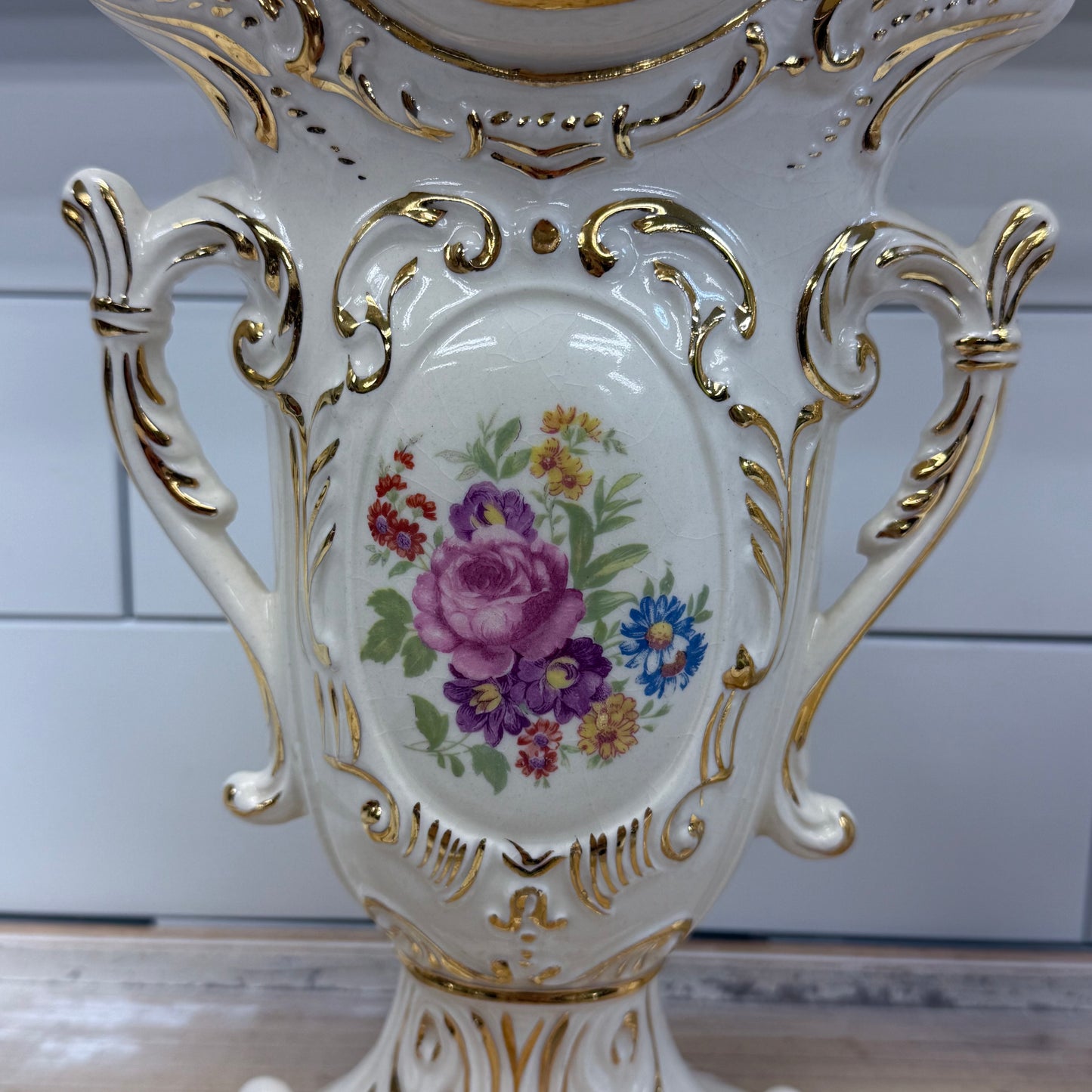 Pauls Gifts Rococo Revival Floral Vases