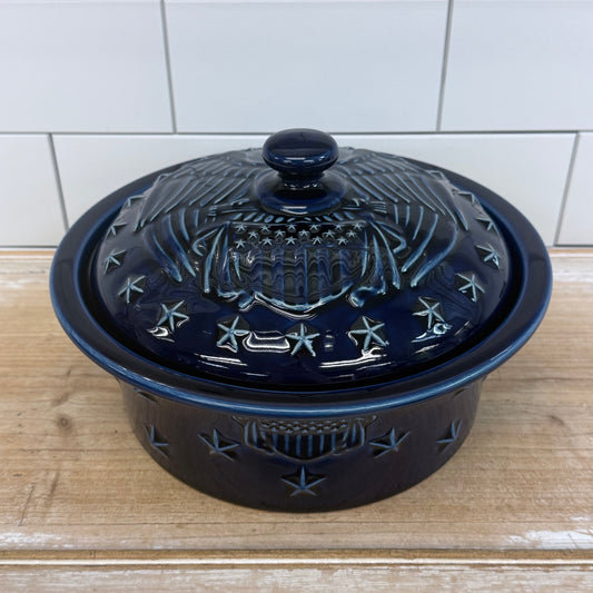 Longaberger American Eagle Lidded Casserole Dish USA, 2002