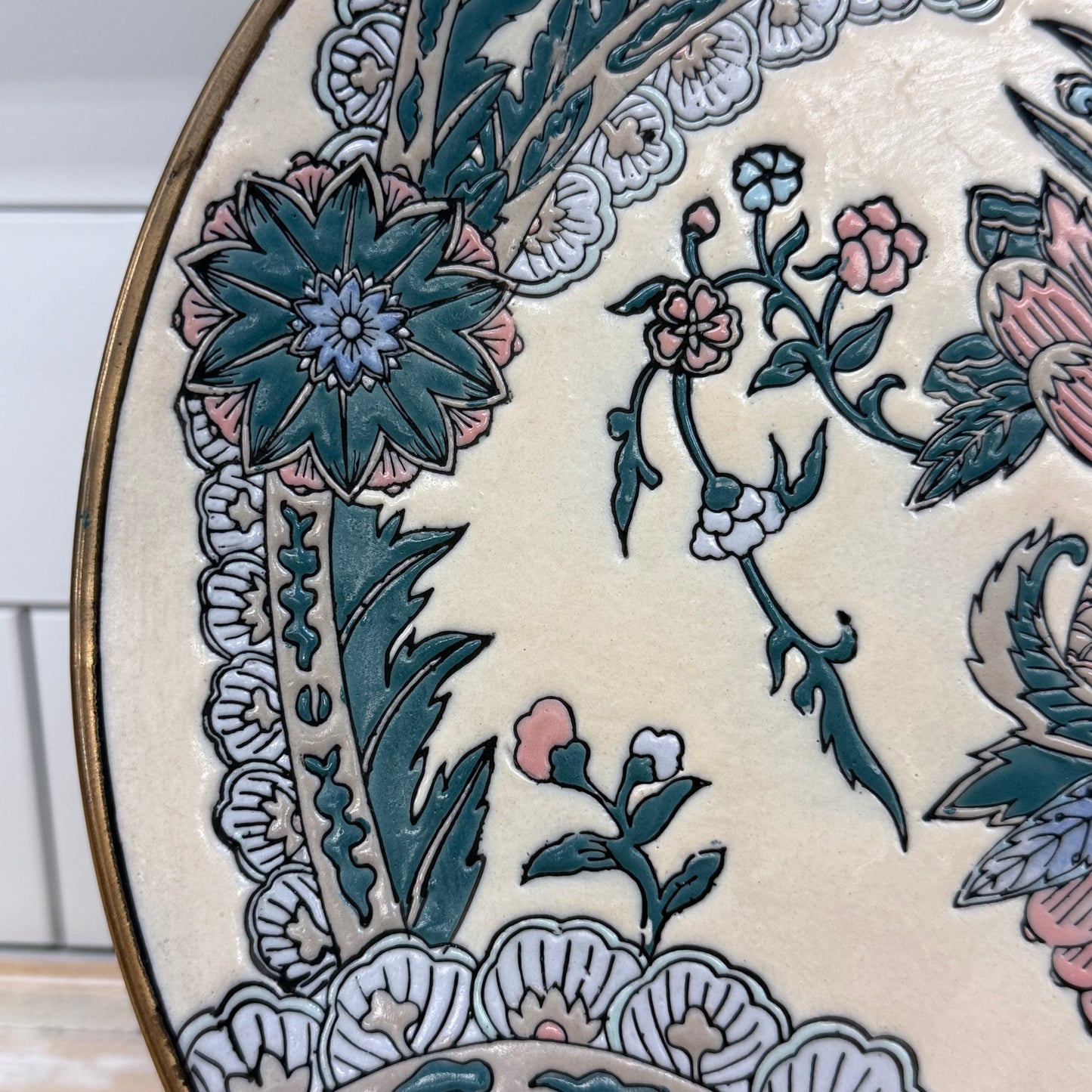 Chinoiserie Embossed Floral Plate Decorative Dish