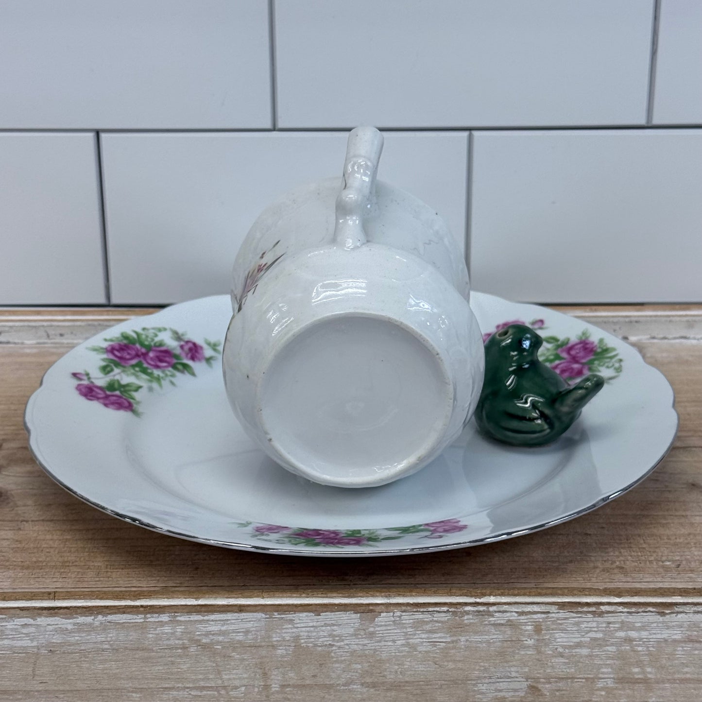 Handmade Porcelain Teacup Bird Display Plate