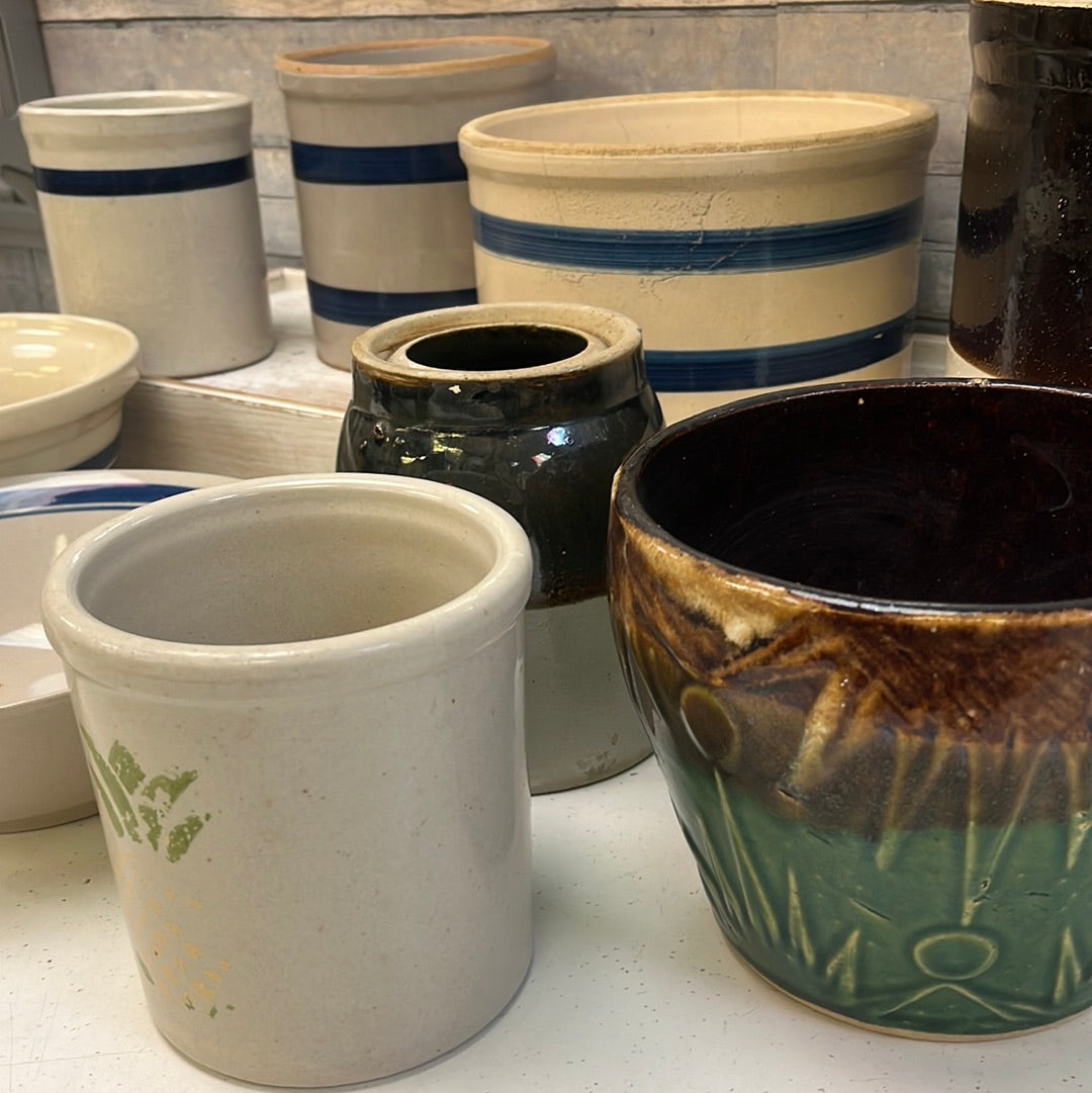 Robinson Ransbottom, Roseville, and Stoneware Selection