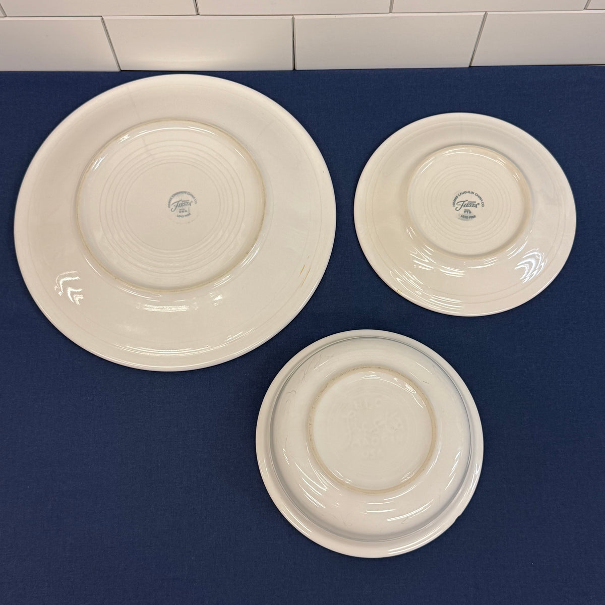 Fiesta Scarlet Peacock White Dinner Set Lot of 9