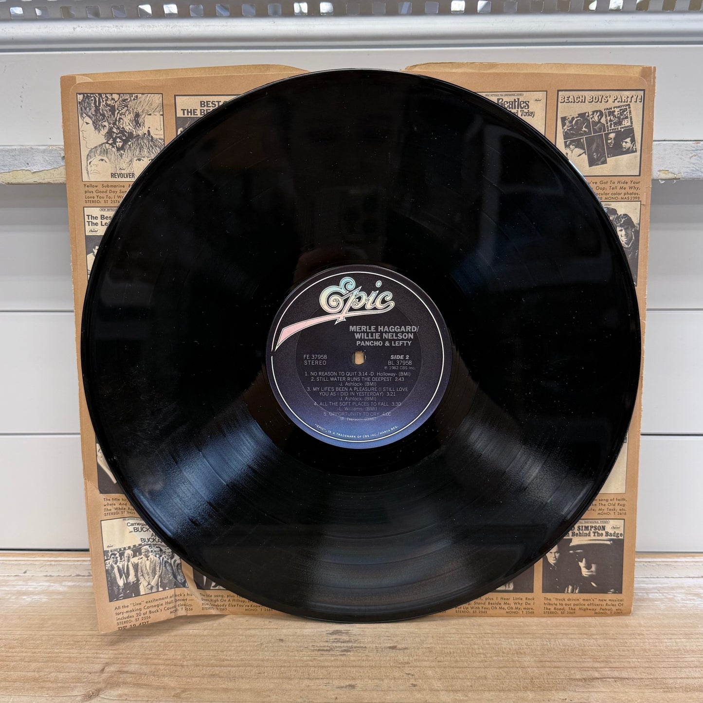 Willie Nelson Merle Haggard Pancho & Lefty Vinyl Record LP 1982 #FE 37958