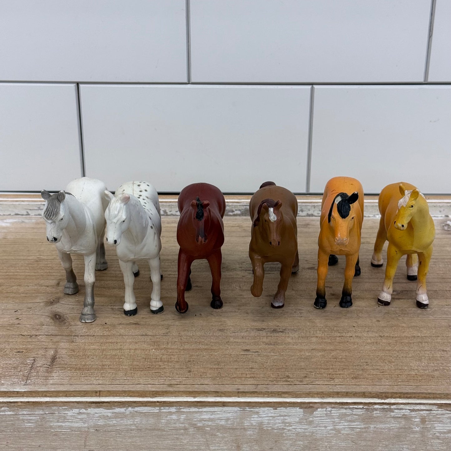 Funrise Toy Horse Figurines with Wooden Stable Set of 7 1988
