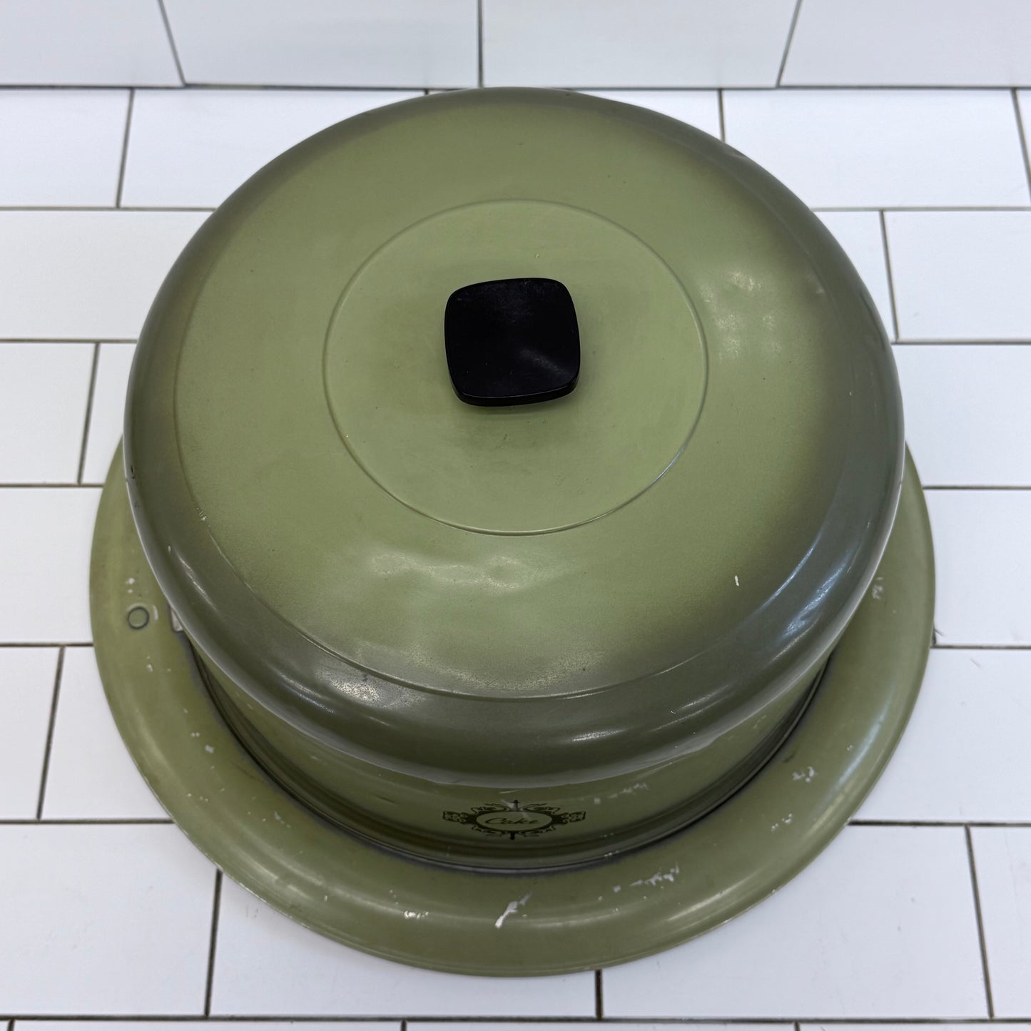 West Bend Avocado Green Locking Aluminum Cake Carrier 1970s