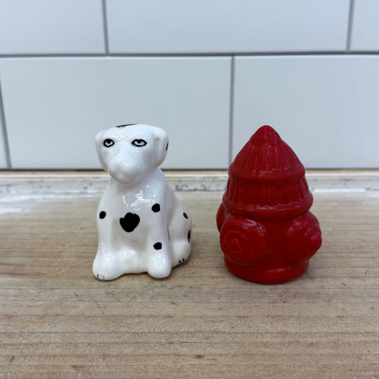 Dog n’ Fire Hydrant Salt & Pepper Set