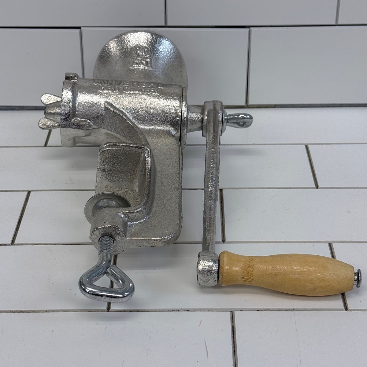 Universal Chopper Cast Iron Food Meat Grinder No. 1551