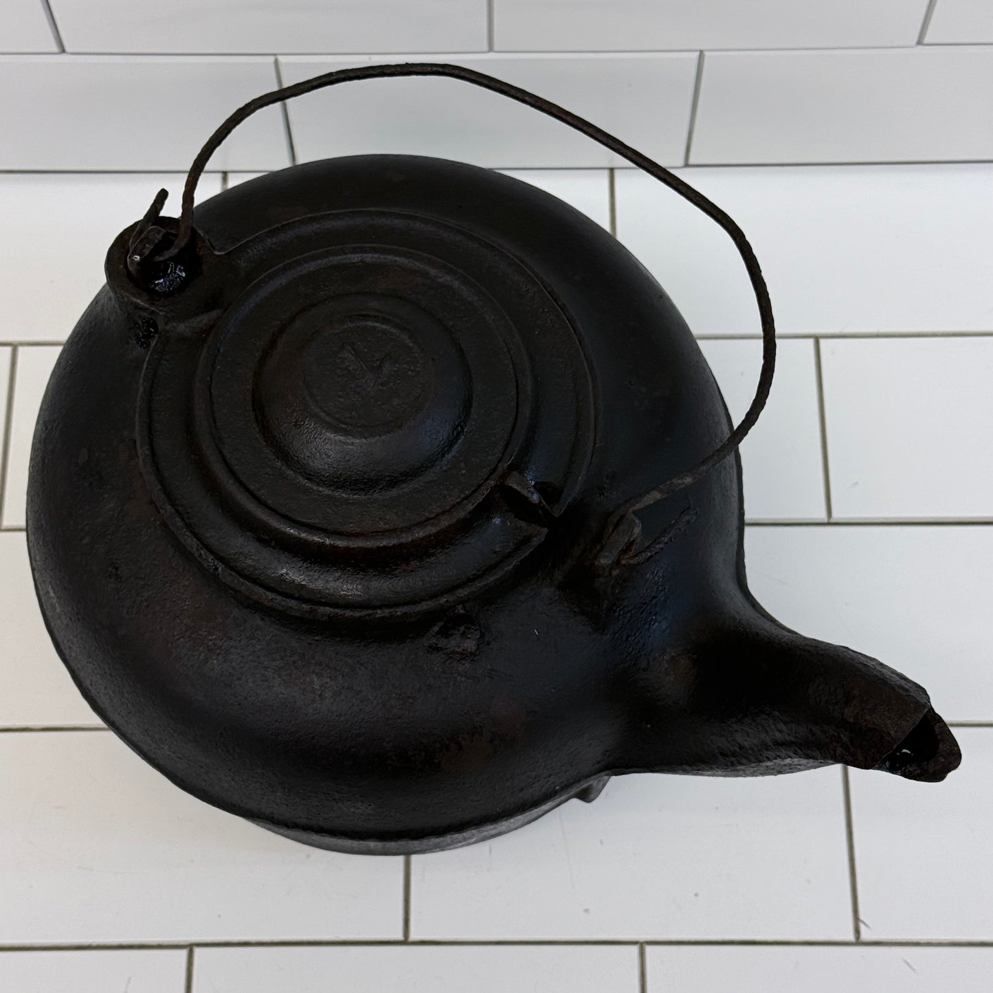 Antique Cast Iron Hearth Tea Kettle No. 7 Primitive Americana