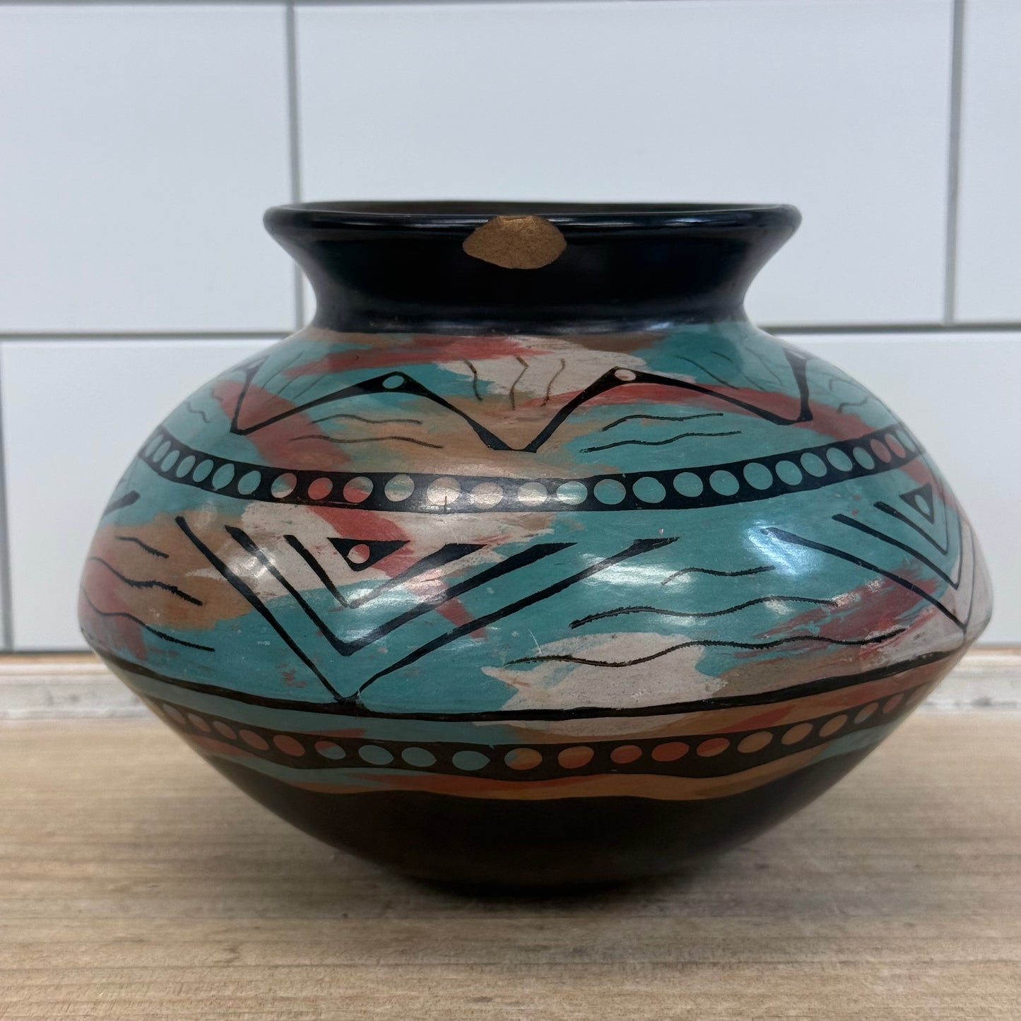 Santos Rivas Vilchez Peru Handcrafted Ceramic Vase Signed 2004