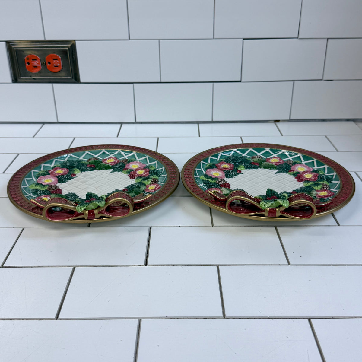 Fitz and Floyd Christmas Wreath Canapé Plates Set of 2