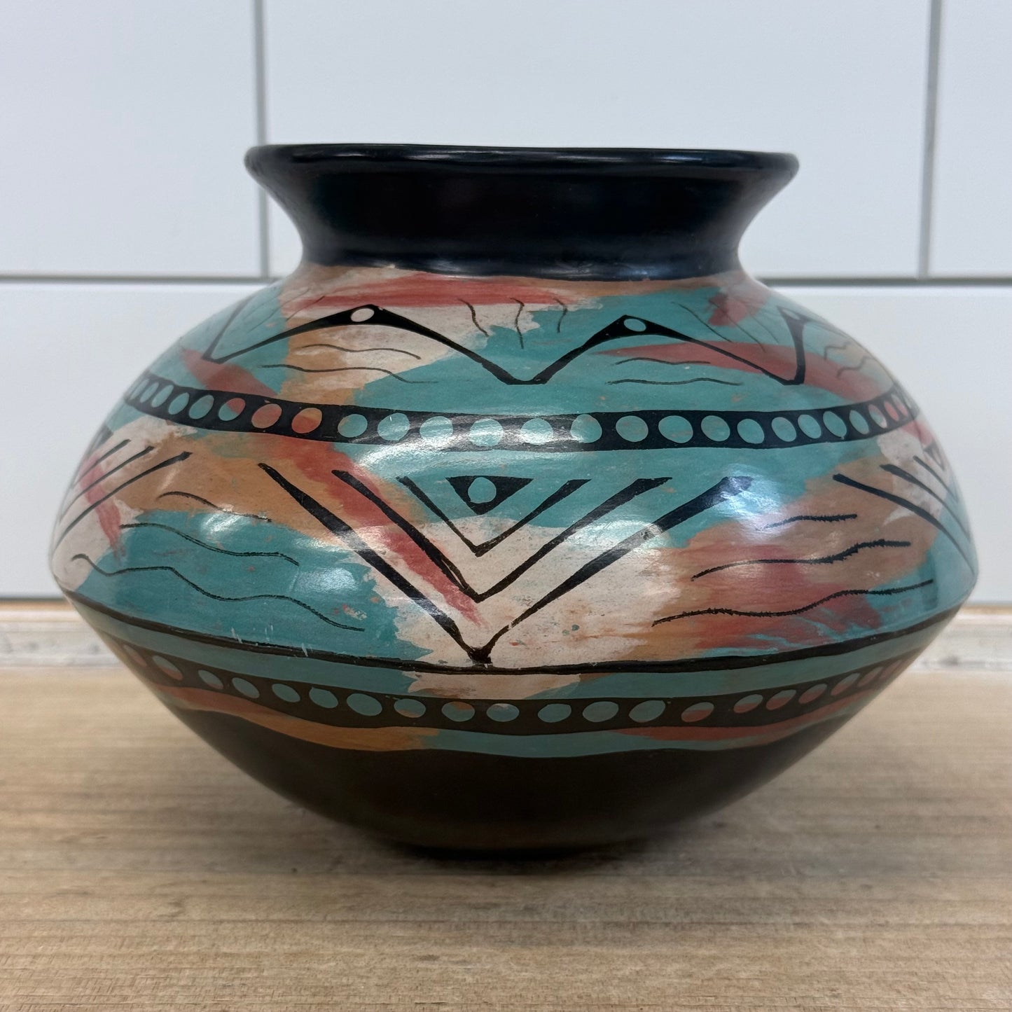 Santos Rivas Vilchez Peru Handcrafted Ceramic Vase Signed 2004