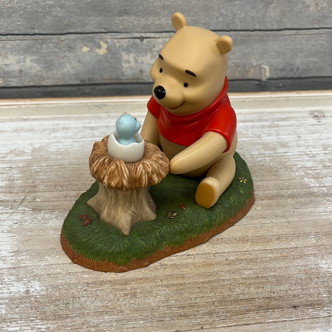 Disney Winnie the Pooh “Welcome Little One” Figurine