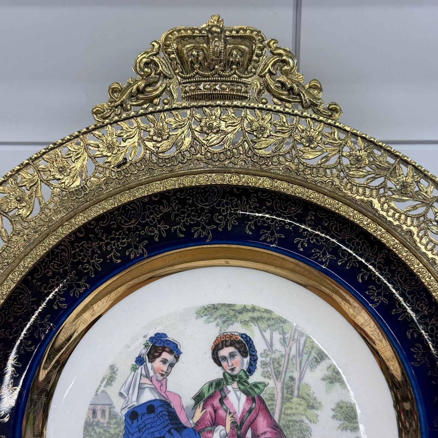 Salem China Victorian Plate Crown Wall Frame 1940s
