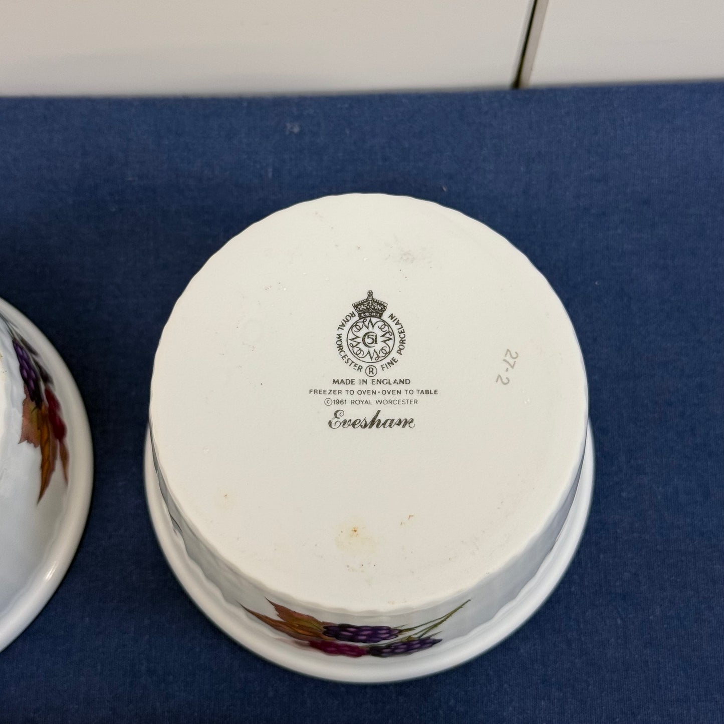 Royal Worcester Evesham Gold Ramekins  Set of 4  Vintage 1960s