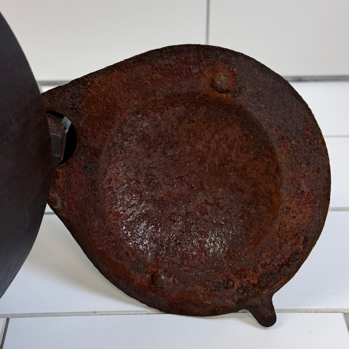 John Wright Cast Iron Tea Kettle Pennsylvania 1970s