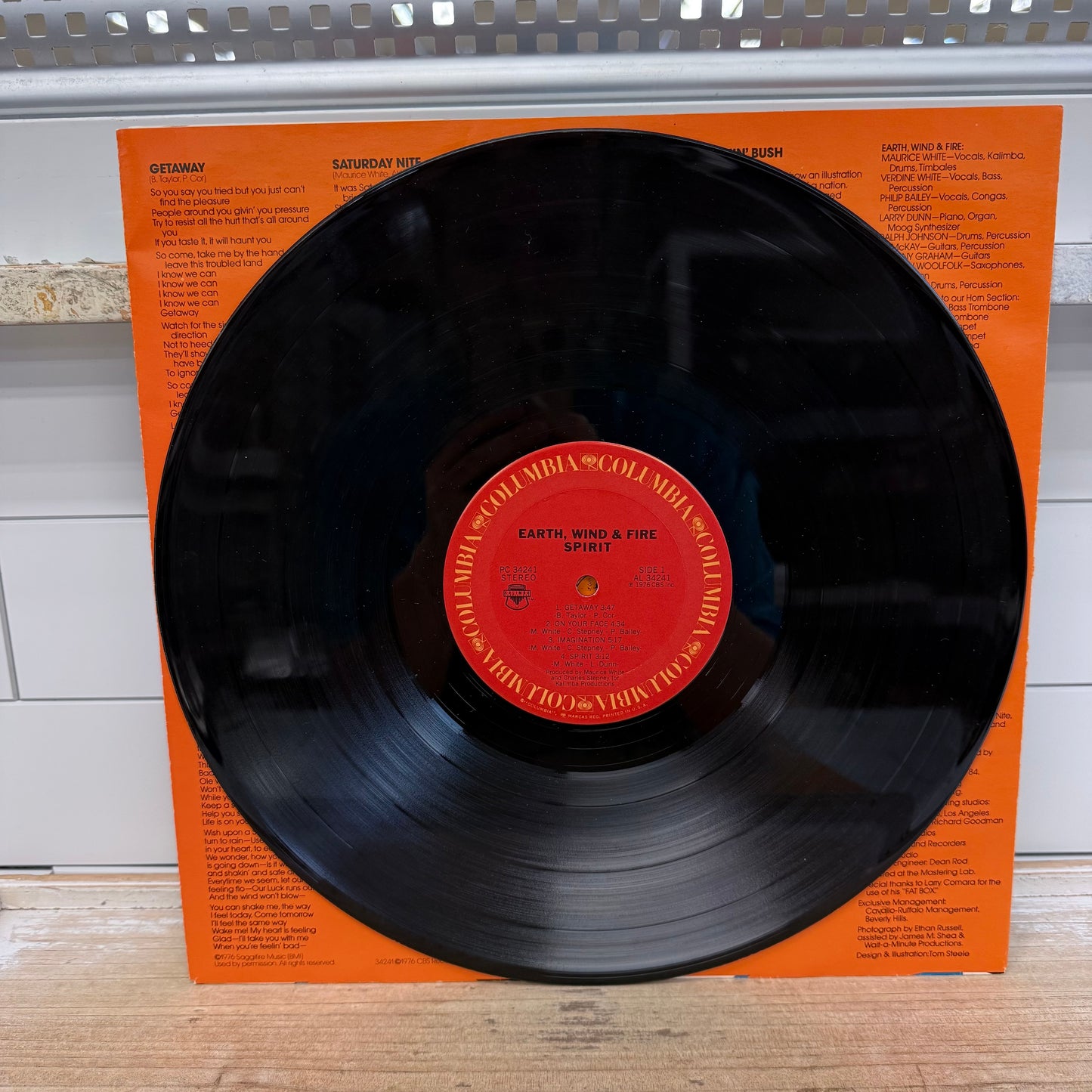 Earth Wind & Fire Spirit Vinyl Record LP 1976 #PC 34241