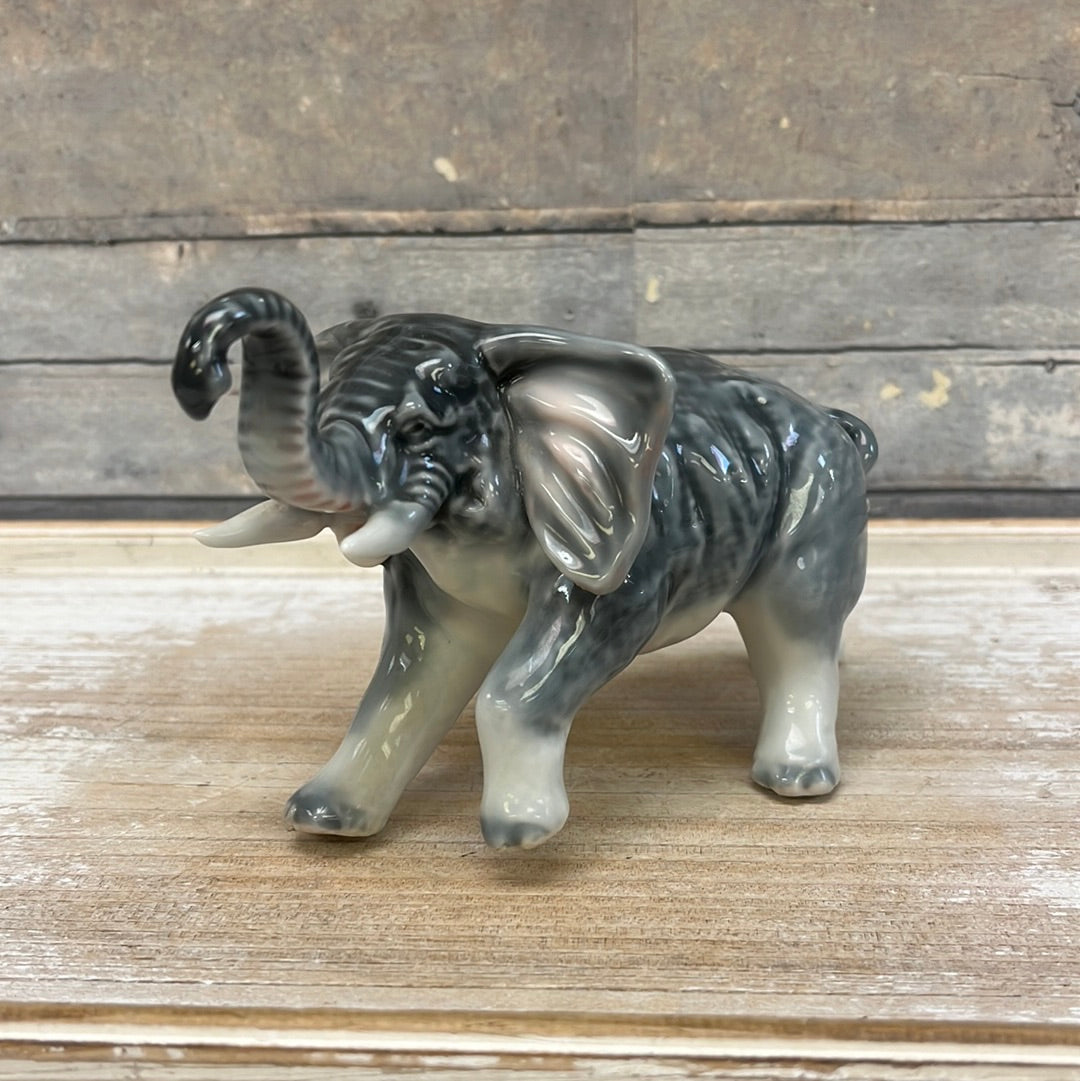 Adorable Ceramic Elephant Figurine Set, 3 Piece 1950s